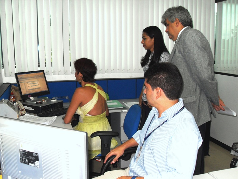 Presidente observa o início da era digital no setor de protocolo